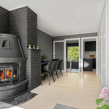 Nyaraló Large House 10 Minutes From The Center Kristiansand