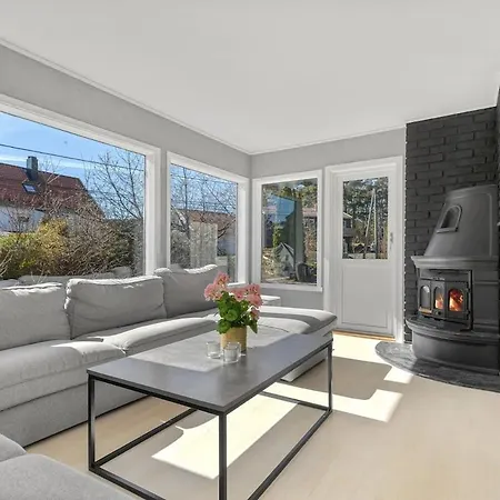 Nyaraló Large House 10 Minutes From The Center Kristiansand