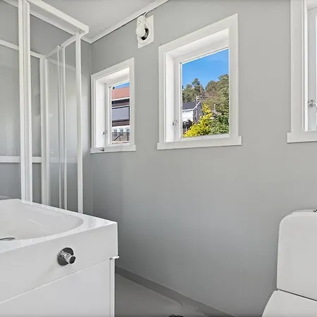 Large House 10 Minutes From The Center Nyaraló Kristiansand