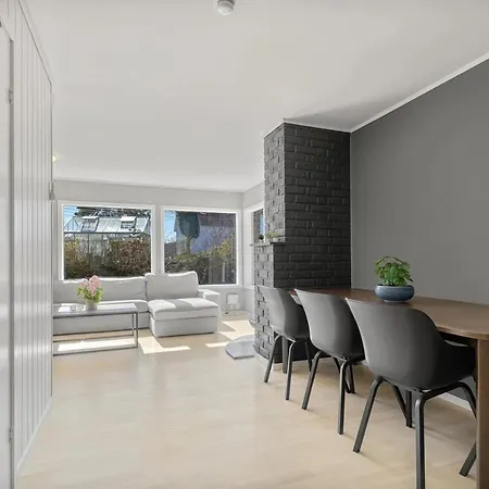 Nyaraló Large House 10 Minutes From The Center Kristiansand