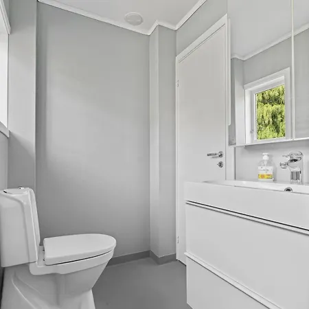 Large House 10 Minutes From The Center Kristiansand