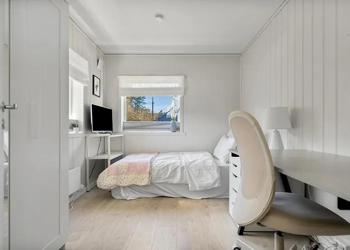 Semesterbostad Large House 10 Minutes From The Center Kristiansand