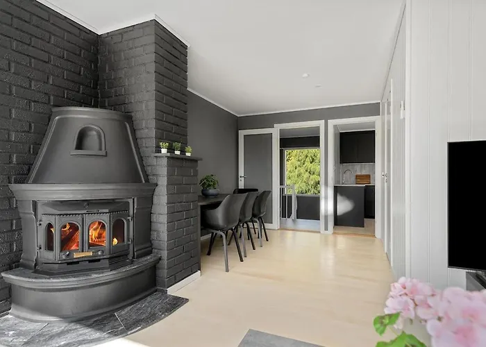 Hébergement de vacances Large House 10 Minutes From The Center Kristiansand